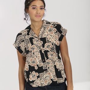 Hell Bunny Dominique Dark Floral Shirt, Size L NWT